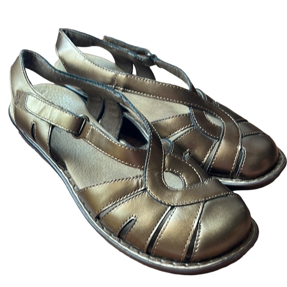 Clarks Bendables Bronze Leather Sandals. Sling Back. Sz 6M